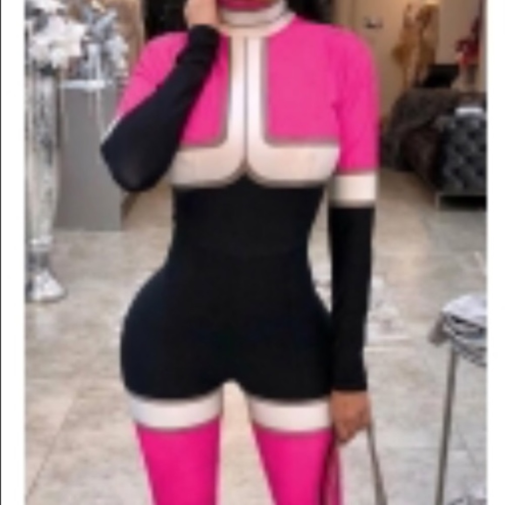 One piece Jumpsuit - Picture 1 of 4